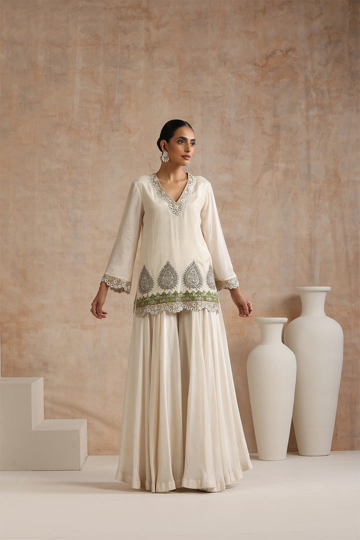 ANVI KURTA & SHARARA SET