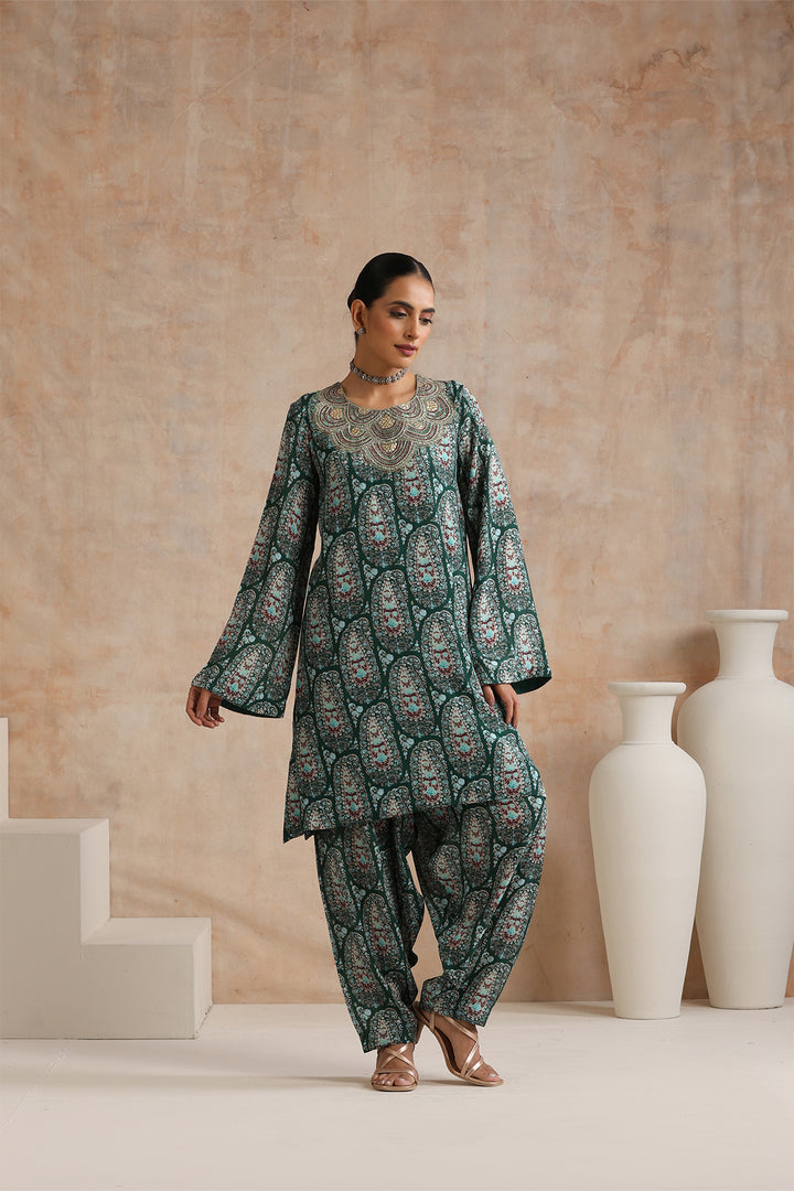 VEENA KURTA & SALWAR