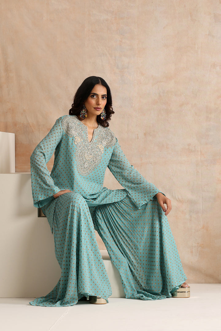 APARNA KURTA SET