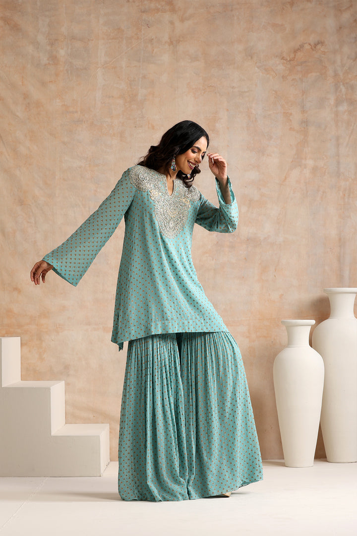 APARNA KURTA SET