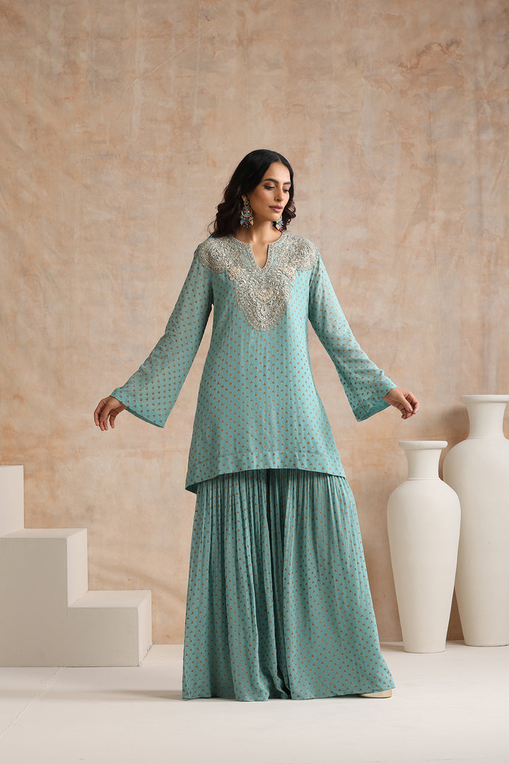 APARNA KURTA SET