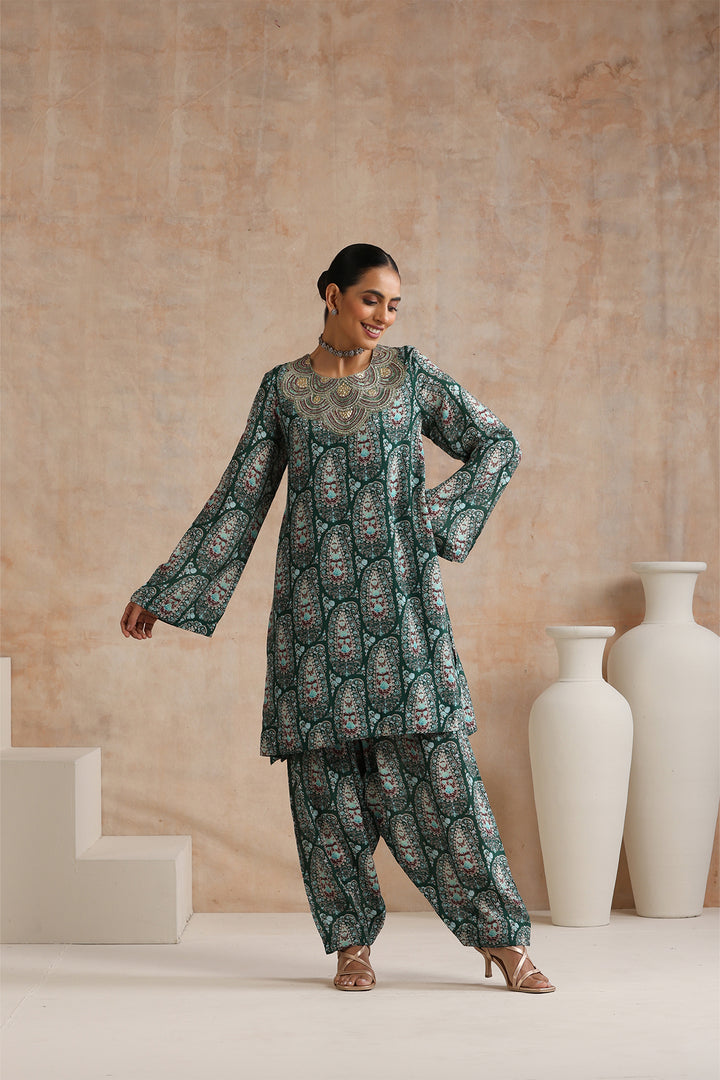 VEENA KURTA & SALWAR