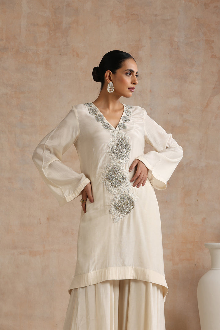 VERA KURTA & SHARARA SET