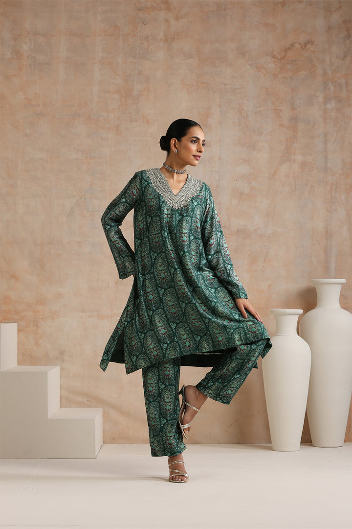 RUHI KURTA & PANTS SET