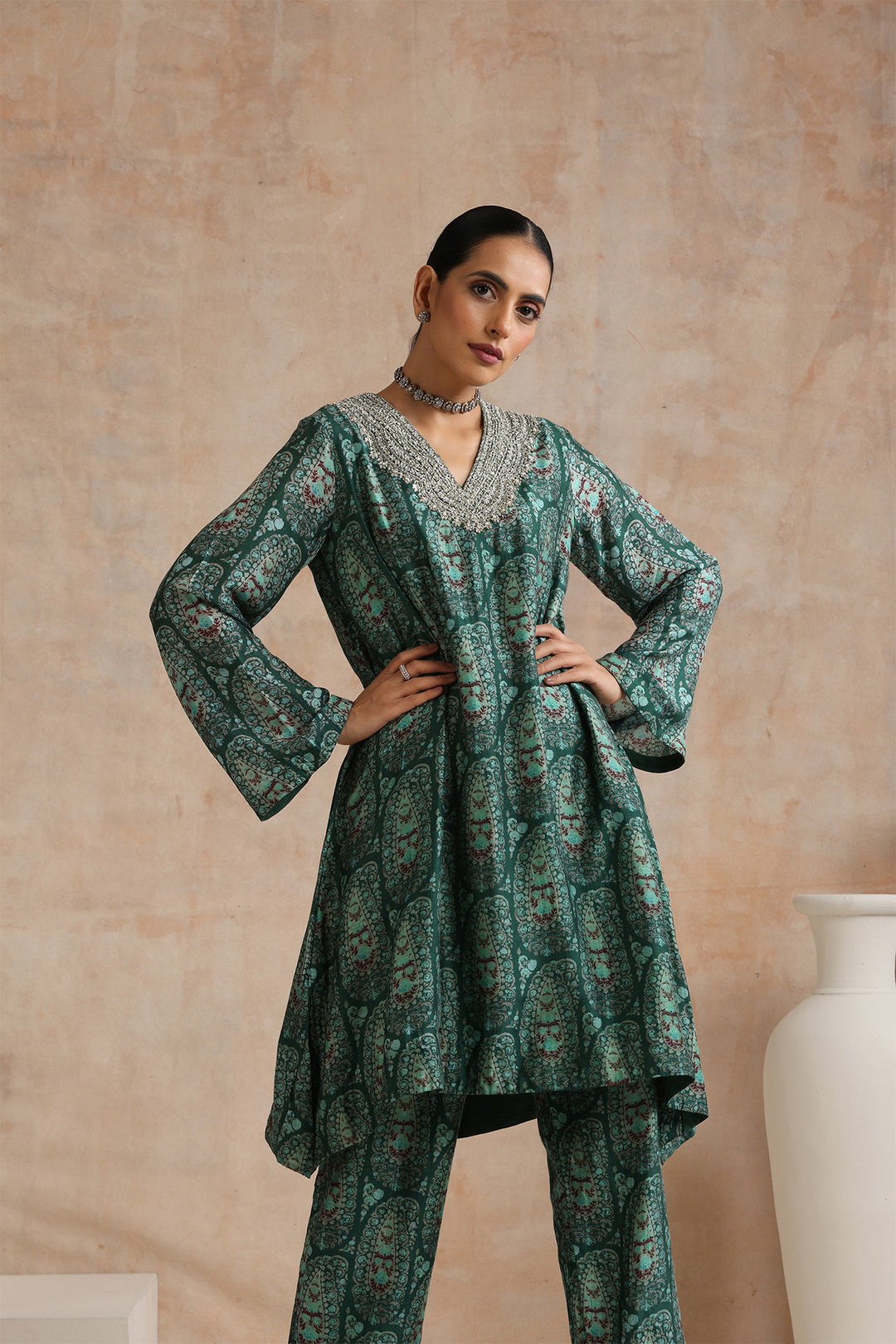 RUHI KURTA & PANTS SET