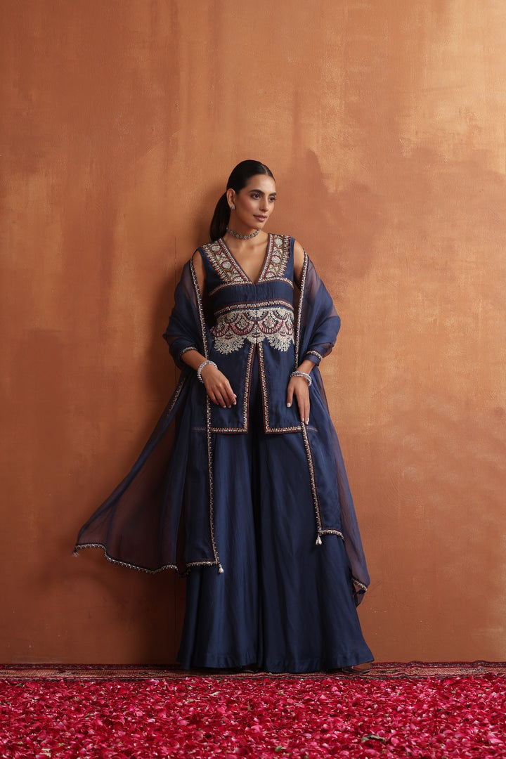 Chand Kurta & Sharara