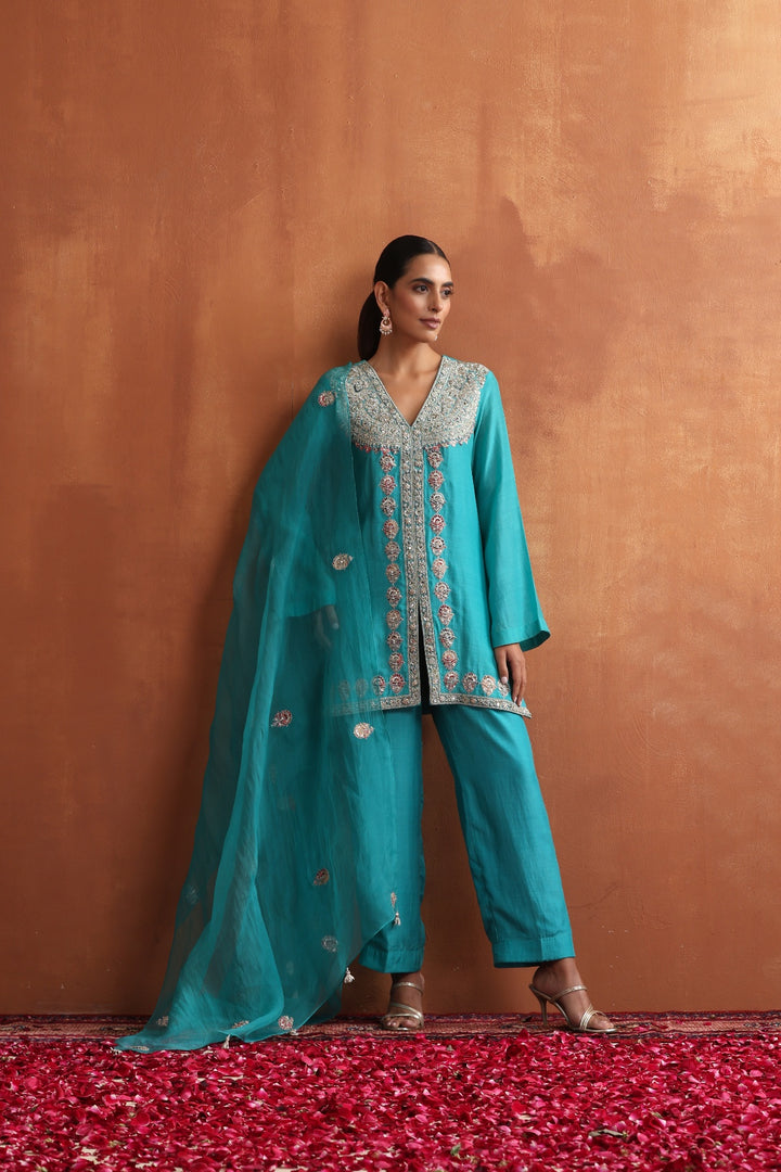 Sadiya Kurta & Pants Set