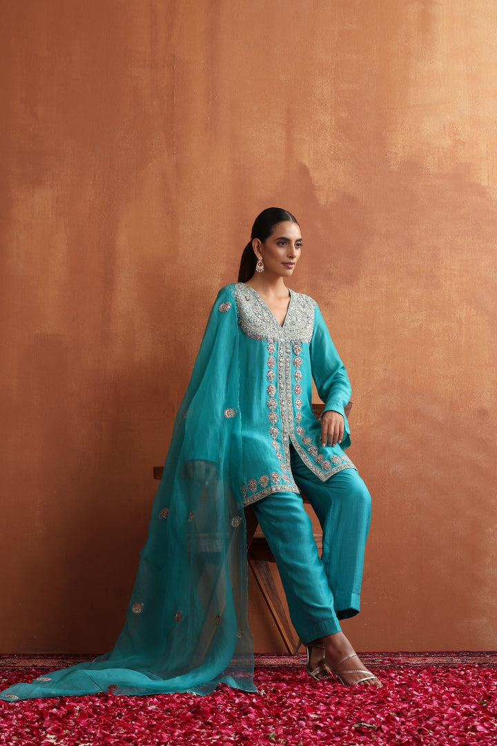 Sadiya Kurta & Pants Set