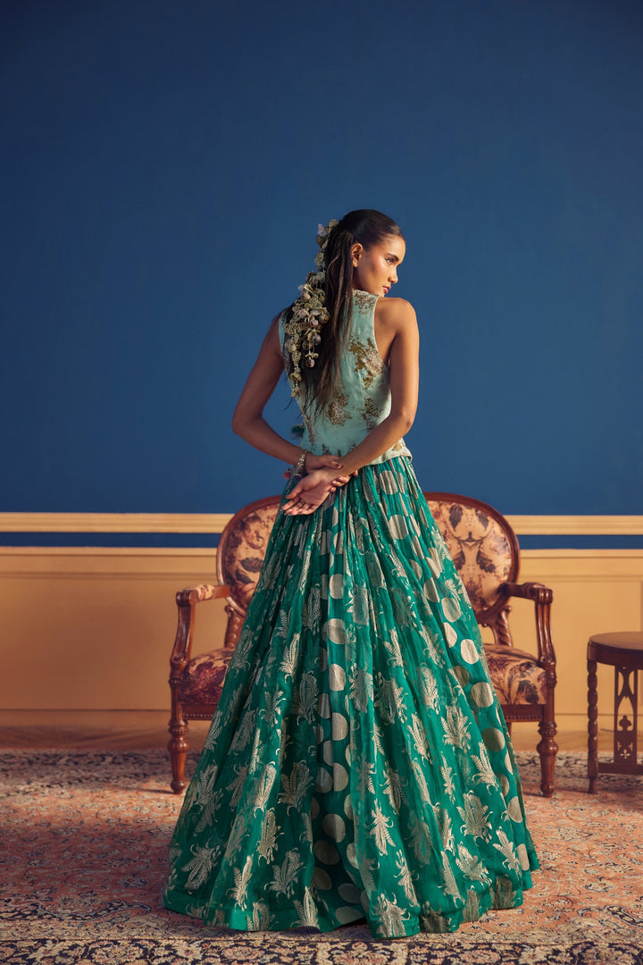 Yusra Lehenga