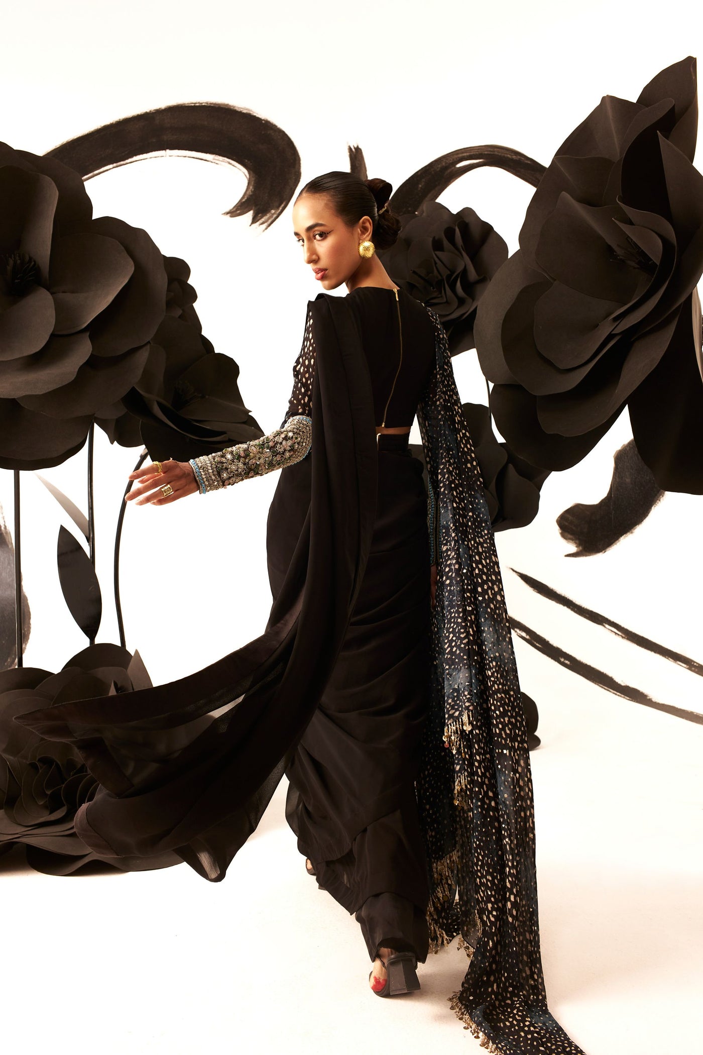 Black Belted 6-Yard Saree with Rosette Drape