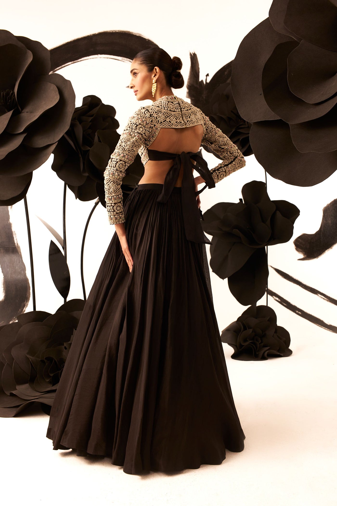 Black Floral Pattern Blouse & Skirt Set