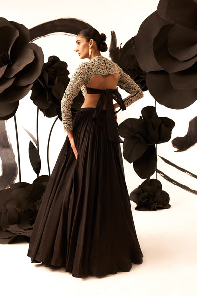 Black Floral Pattern Blouse & Skirt Set