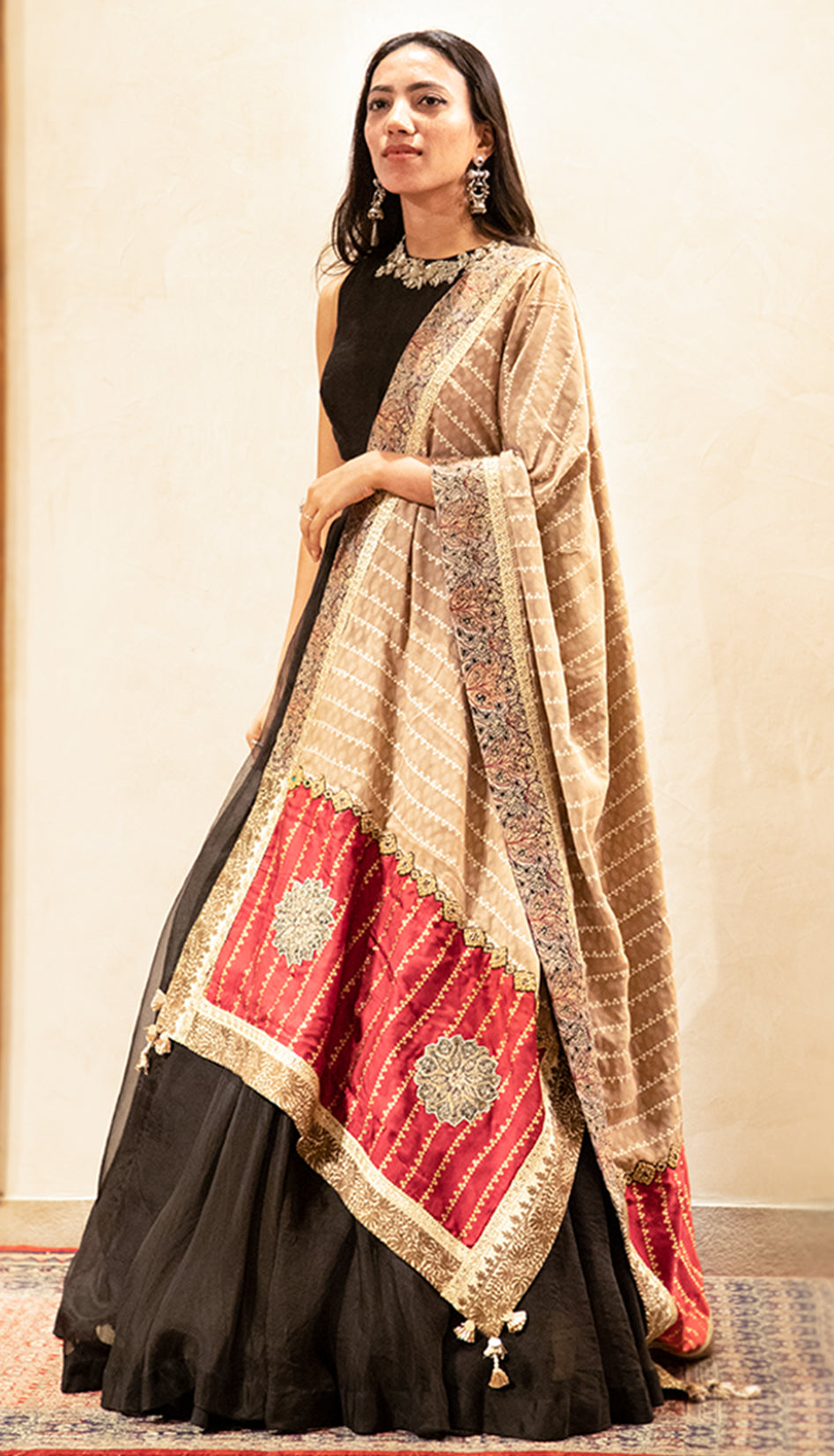 Nukta Print Embroidered Odhni