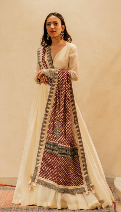Burgundy Bindu Print Embroidered Odhni
