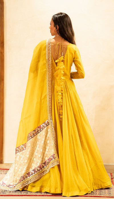 Yellow Organza Odhni