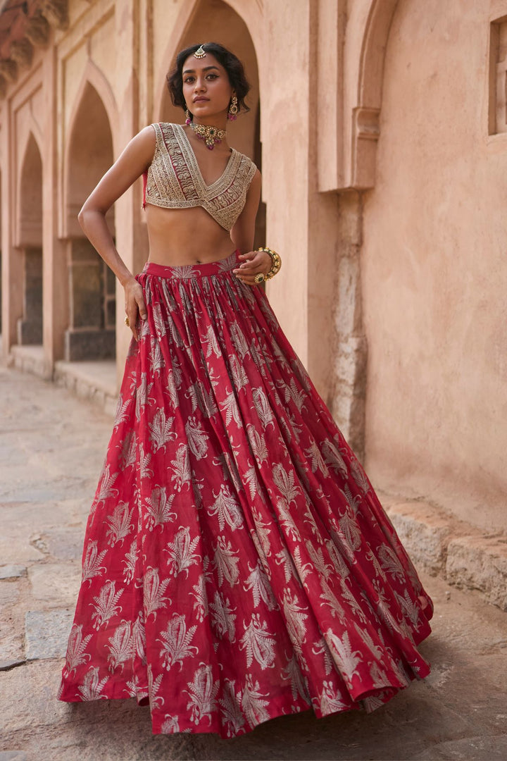 Isla Lehenga Set