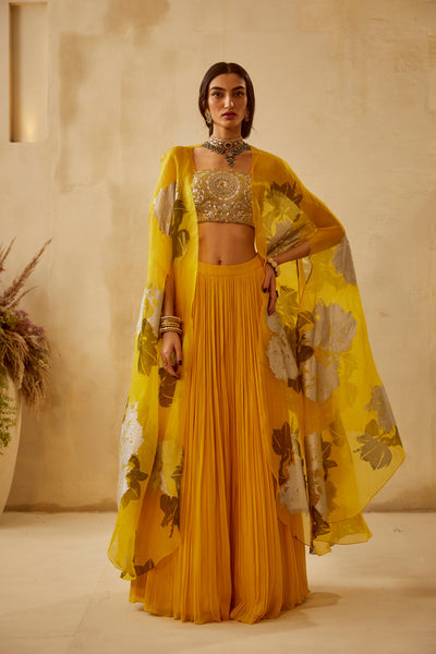 Yellow Dahlia Cape Set